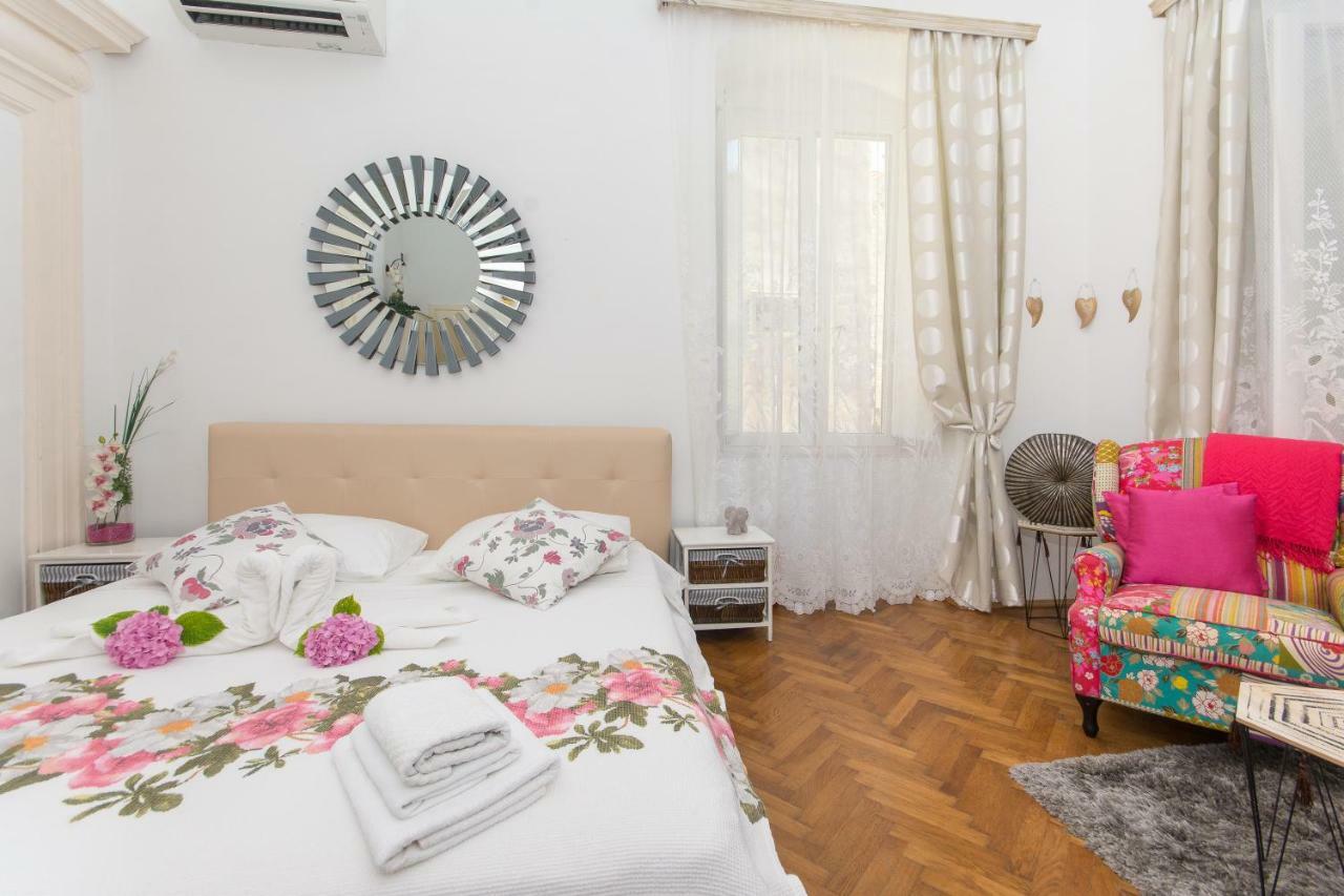 Mediteran Old Town Rooms ดูบรอฟนิก ภายนอก รูปภาพ