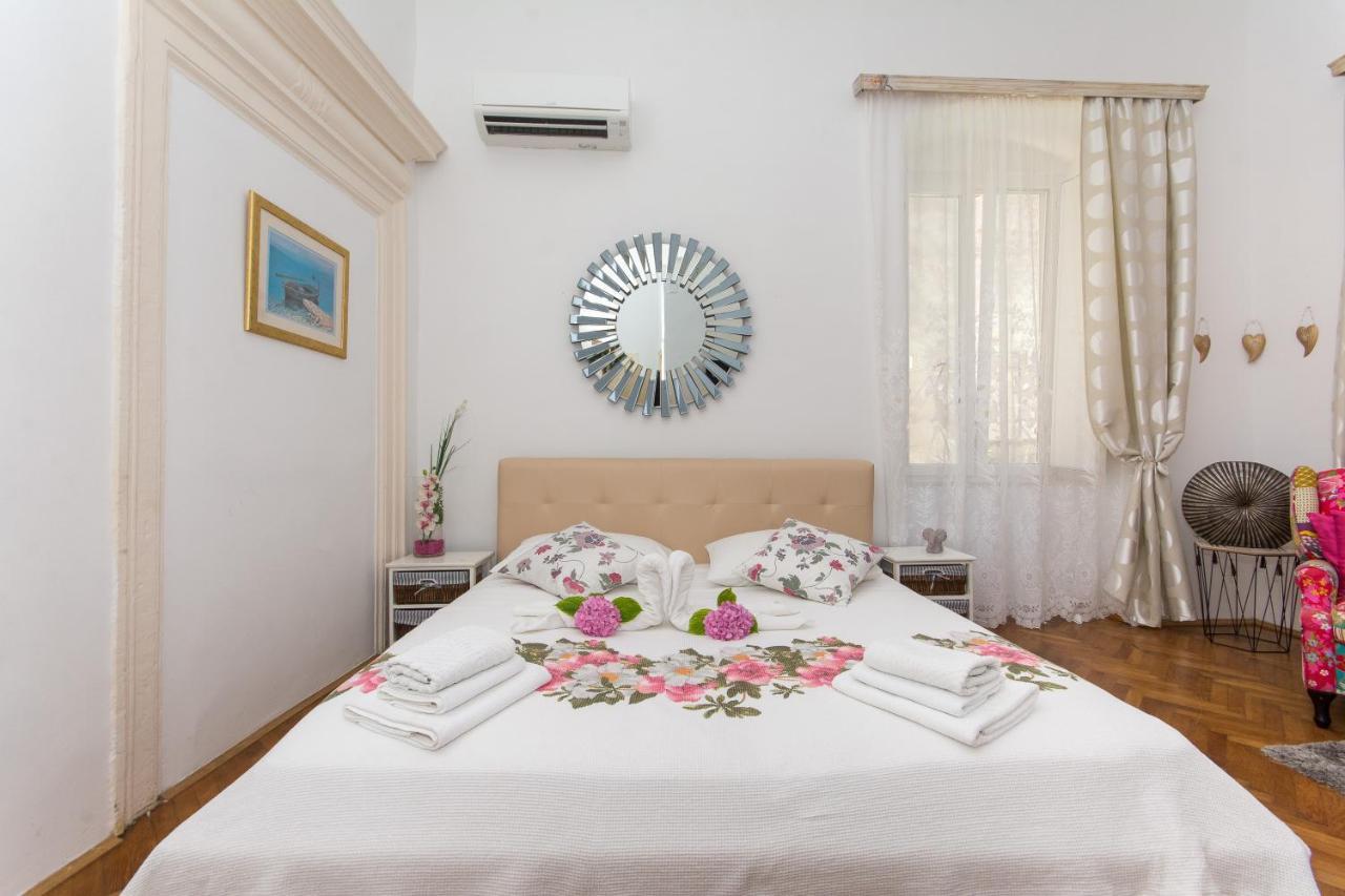 Mediteran Old Town Rooms ดูบรอฟนิก ภายนอก รูปภาพ